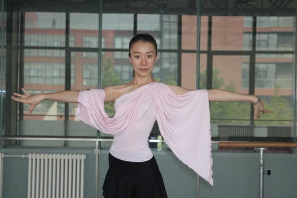 中瑞酒店管理学院开设体育舞蹈课程