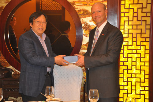 美国迈诺特州立大学访问山西大学商务学院-山