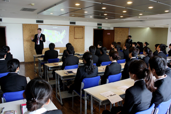 紫荆国际酒店管理学院:我与美国有个约会-紫