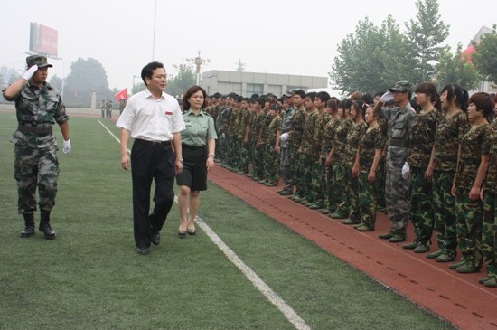 西安机电信息技师学院秋季新生入学教育训练总