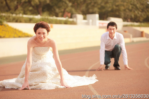 爱上欧亚，爱上未来的你--西安欧亚学院校园婚纱照