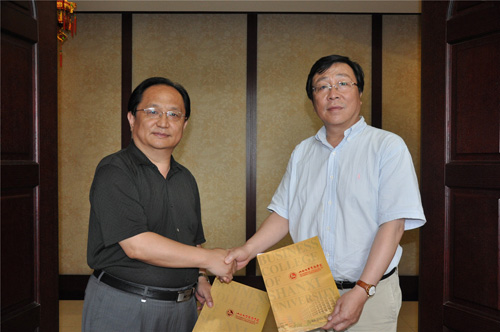 山西大学商务学院与马来西亚留学服务中心建立