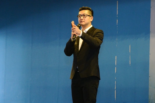 活动中,马丁以亲身经历为例,精彩讲述了自己是如何度过大学四年