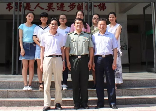 海南师范大学 梁晓明