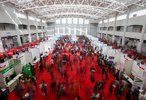 大连招聘会2017星海图片