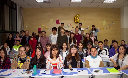 新西兰国际志愿者访问西安科技大学高新学院_