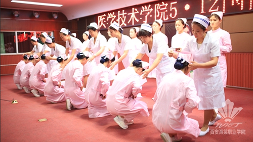 西安海棠职业学院举办国际护士节庆祝活动