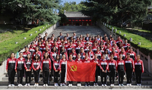 国庆节!西安培华学院师生多种形式为祖国母亲庆生