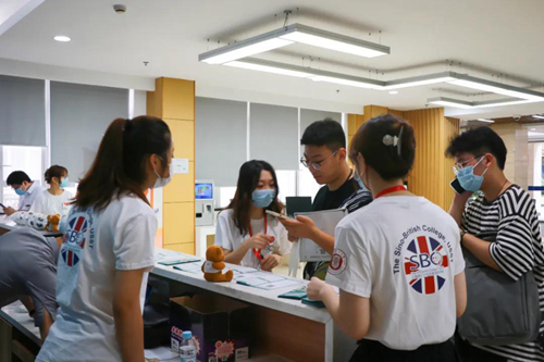 中“英”于“理”,青春由你 | 2021级中英国际学院自主招生新生入学报到(图5) 中“英”于“理”,青春由你 | 2021级中英国际学院自主招生新生入学报到(图5)